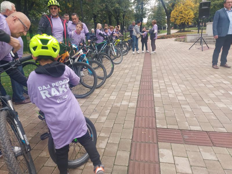 Poslata snažna podrška ženama koje se bore protiv karcinoma dojke