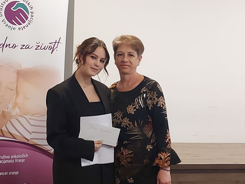 Julija Jovančev iz Gimnazije autorka najbolje pesme