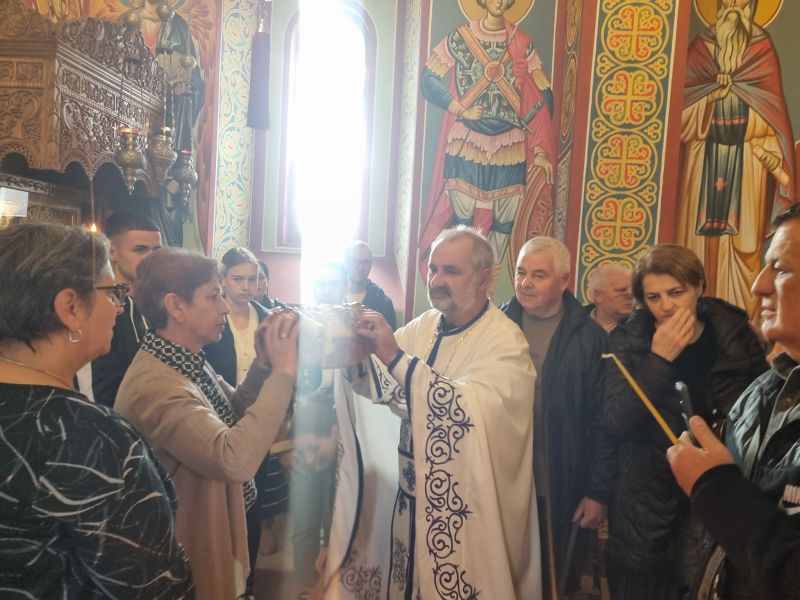 Proslavljena krsna slava